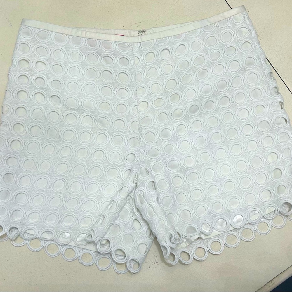 White Catherine Malandrino Eyelet Lined Shorts, size 2
